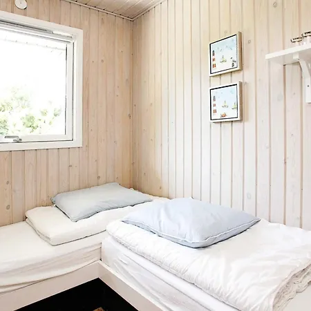 6 Person In Pandrup-by Traum Rødhus